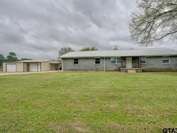 667 Allen Rd, Longview, TX 75605