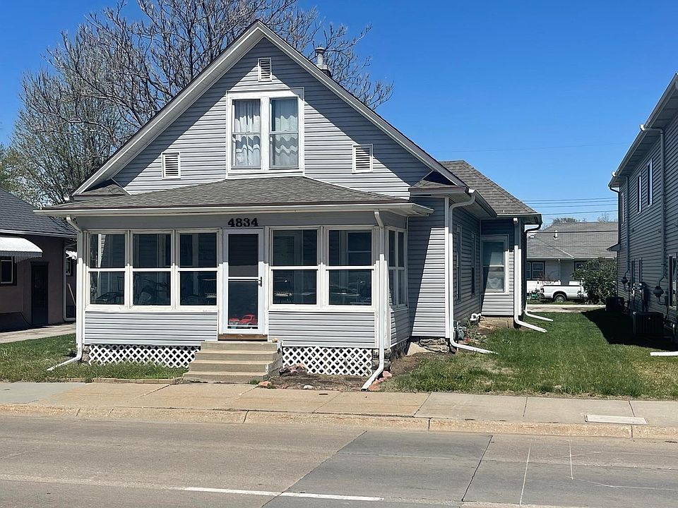 2nd image of 4834 Adams St