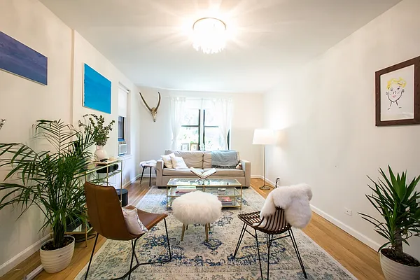 Rented by Stonehenge NYC LLC | media 1