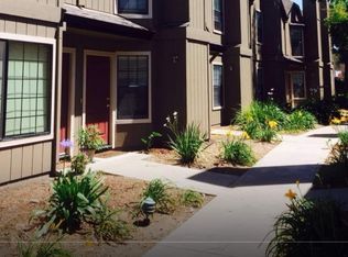 271 Gibson Dr APT B, Hollister, CA
