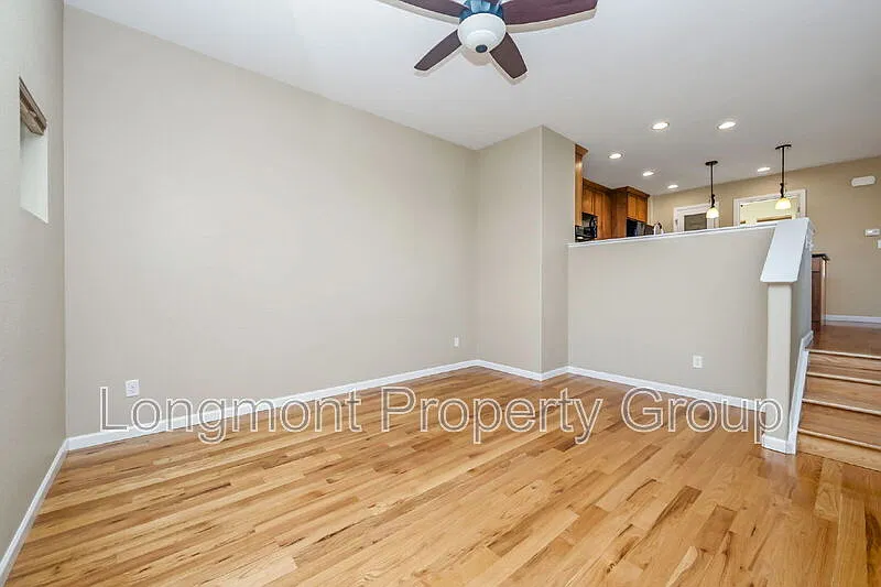 2 bed, 3.0 bath, 1560 sqft, $2,490 — Photo 4