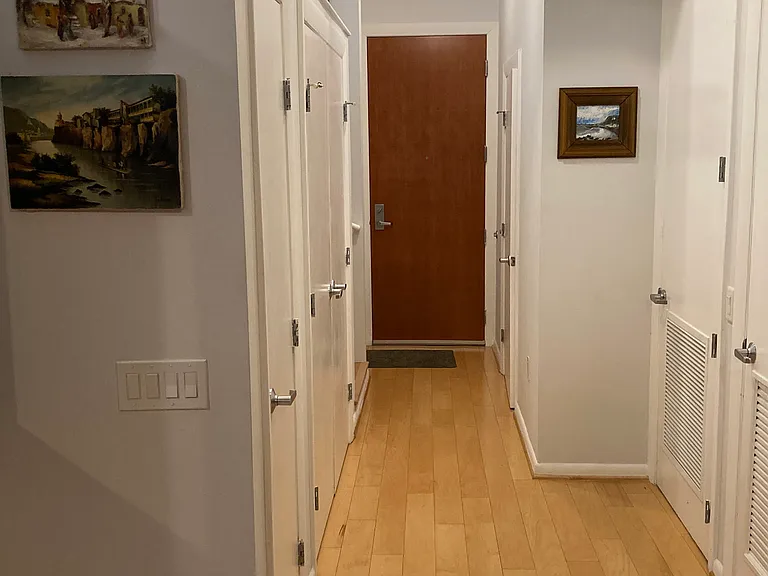 811 4th St NW #207 — Photo 7