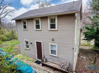 19664 W River Rd, Bowling Green, OH 43402