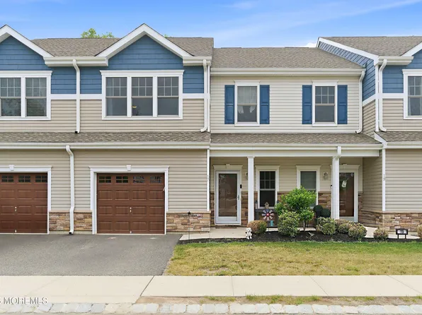 17 Arden Drive, Manchester, NJ 08759