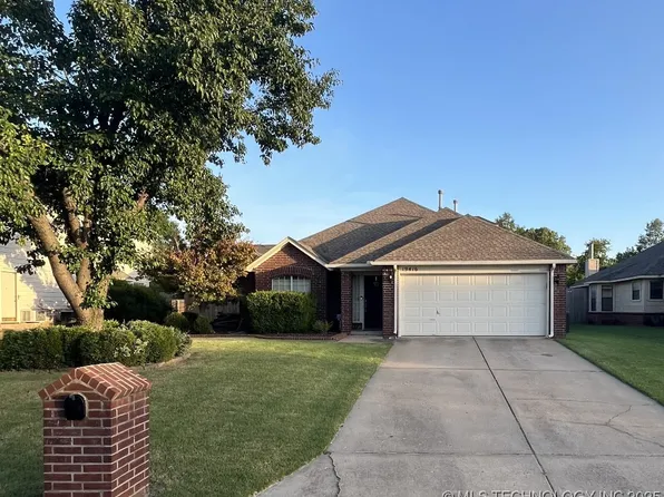 19416 E 38th St S, Broken Arrow, OK 74014