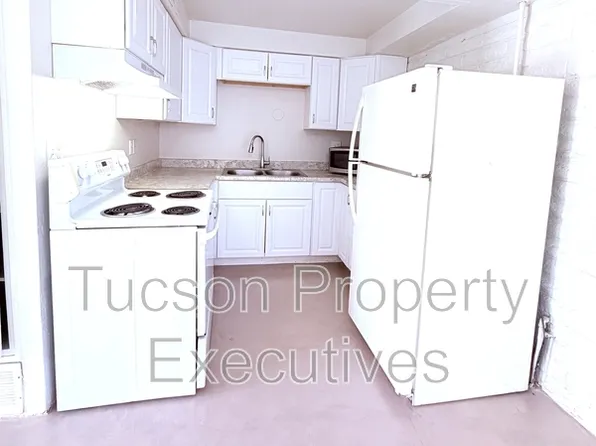 319 E Blacklidge Dr #3, Tucson, AZ 85705