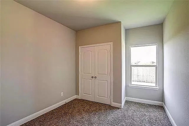 437 Canvas Ct — Photo 12