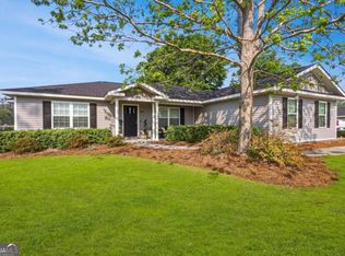 586 Caleb Cir, Jesup, GA 31545