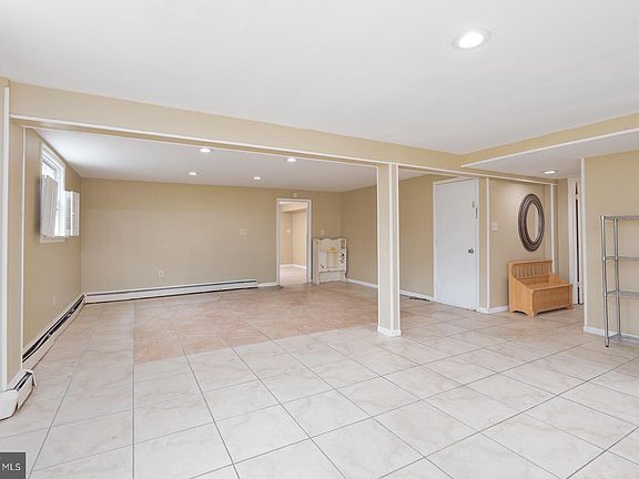 2nd image of 12512 Circle Dr