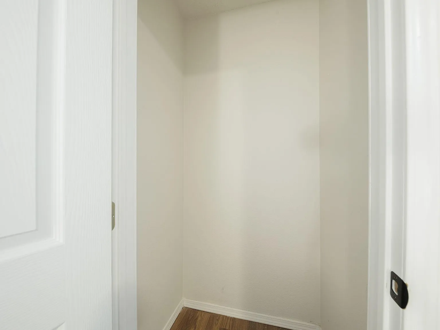 4 bed, 3.0 bath, 3040 sqft, $724 — Photo 3