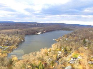 7 Lakeside Rd, Brewster, NY 10509