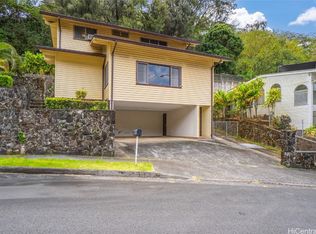 3059 Ukiuki Pl, Honolulu, HI 96819