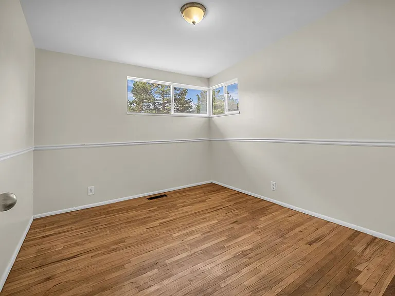 2189 E 6675 S — Photo 18