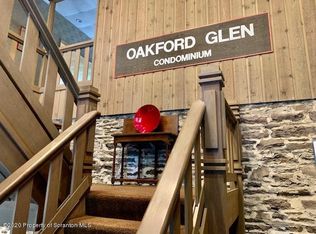 19 Oakford Gln #19, Waverly Township, PA 18411