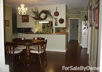 Dining Area
						:
						this dining area is between the kitchen and great room.