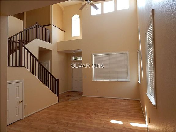 4th image of 2562 Wiltshire Ave