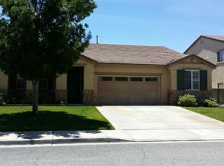 2226 Thorncroft Cir, Palmdale, CA 93551