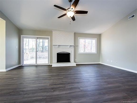 3rd image of 5433 Green Moss Ln