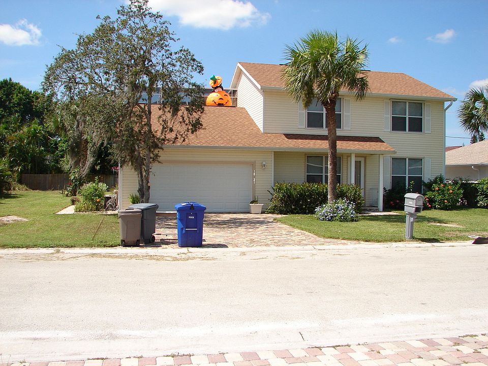 Fomer Model Home 2 yrs Old