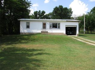 312 10th St, Crocker, MO 65452