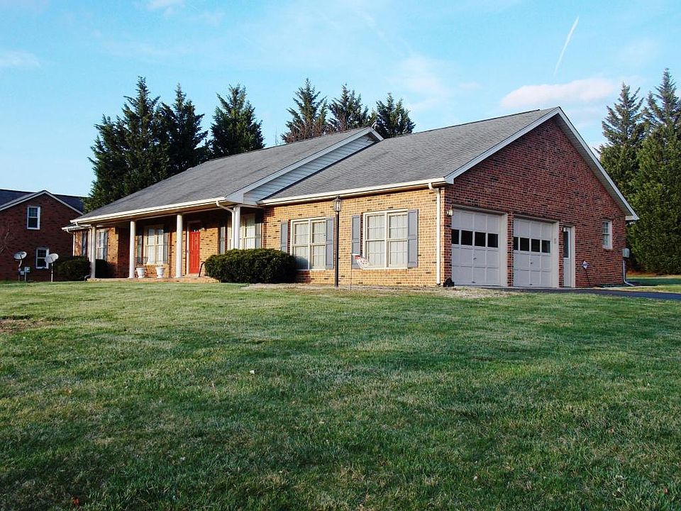 1st image of 20 Highfield Ln