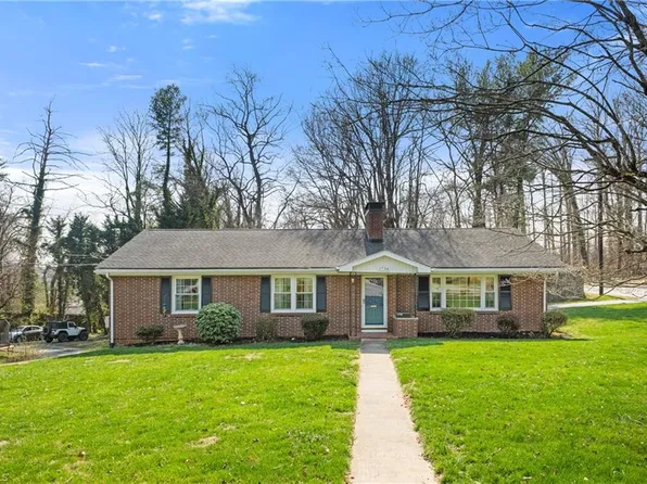 1734 Lancelot Ln, Winston Salem, NC 27103