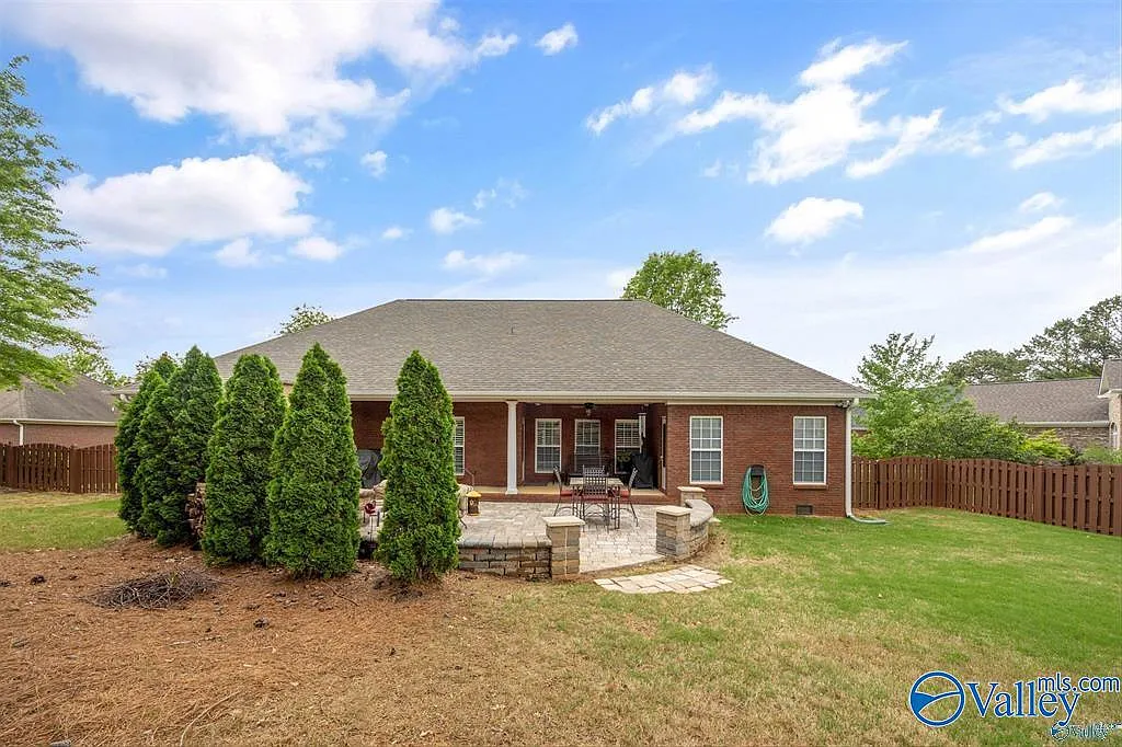 4 bed, 4.0 bath, 3450 sqft, $3,490 — Photo 4
