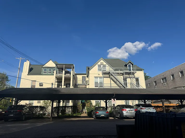 400 S Highland Ave #1B — Photo 19