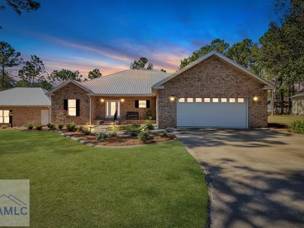 59 Palm Island Dr, Jesup, GA 31545