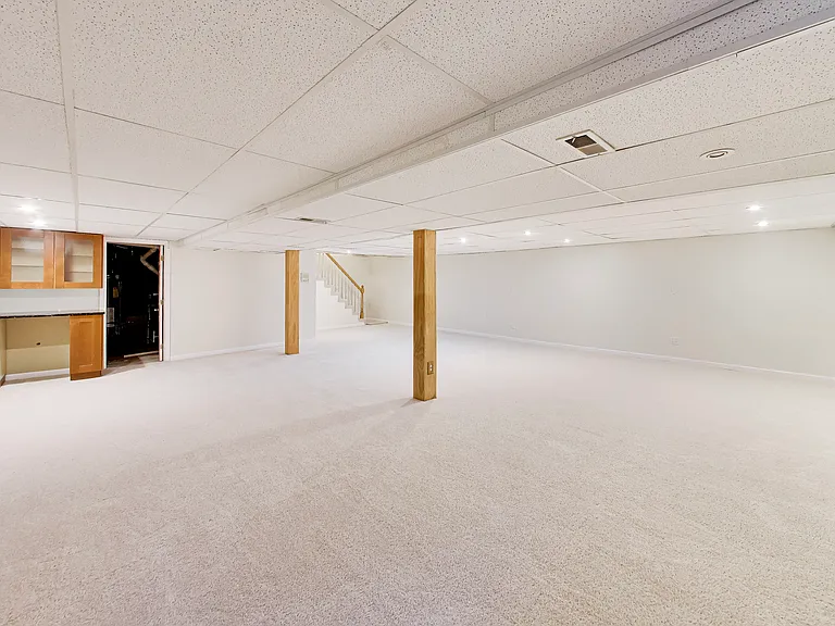 1526 Carrol Ct — Photo 30