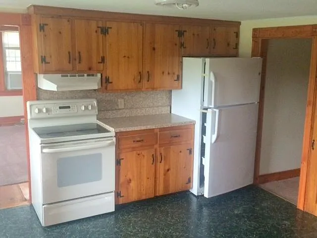 421 Northeast St #1 — Photo 6