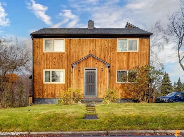 209 E Manor Ave, Anchorage, AK 99501