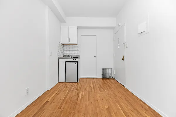 Rented by REAL New York | media 3