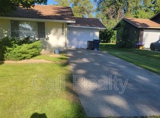 1218 N Greenacres Rd, Greenacres, WA 99016