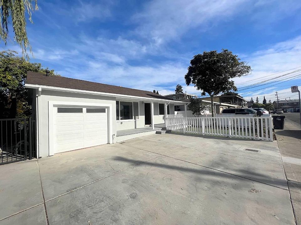 1st image of 2921 Calvin Ave