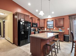 1808 10th St NE, Buffalo, MN 55313