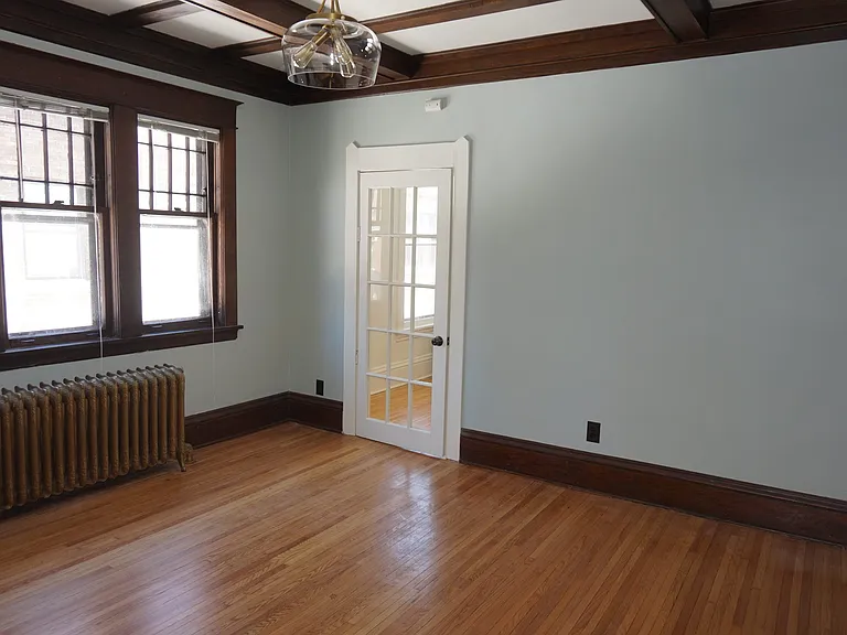 833 Grand Apartments — Photo 18