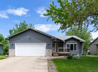 6616 W 55th St, Sioux Falls, SD 57106