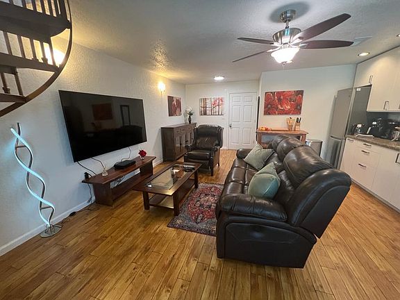 4th image of 13276 Midbluff Ave #2