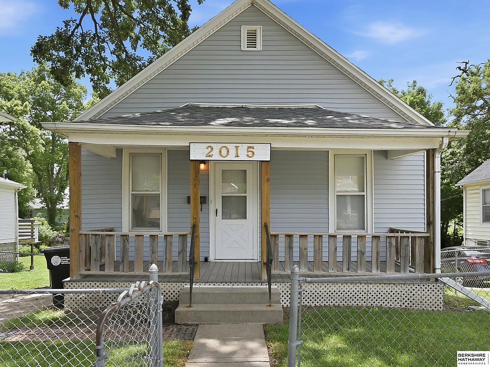 1st image of 2015 Fowler Ave