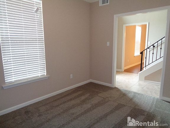 3rd image of 4736 Waterstone Dr