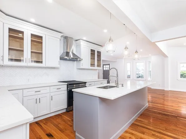 44 Eutaw Ave, Lynn, MA 01902