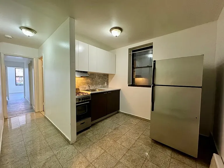 301 E 110th St #4B — Photo 12