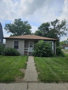 1023 N 1st St, Aberdeen, SD, 57401