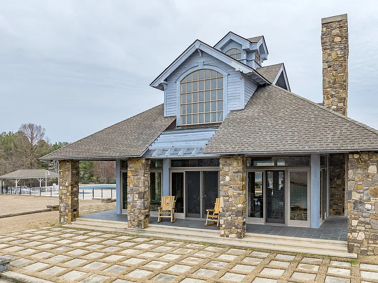 232 Winding Chestnut Dr — Photo 13