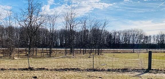 4th image of 53599 Wilbur Rd