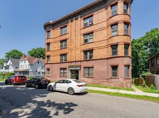 92 Woodside Ter, Springfield, MA 01108