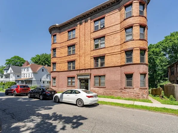 92 Woodside Ter, Springfield, MA 01108