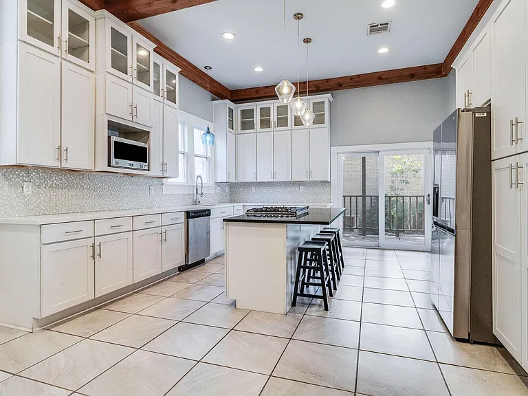 510 Garfield St — Photo 12