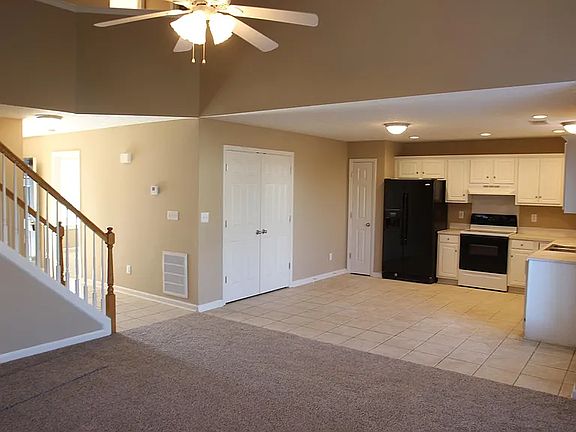 4th image of 2300 Prescott Ln